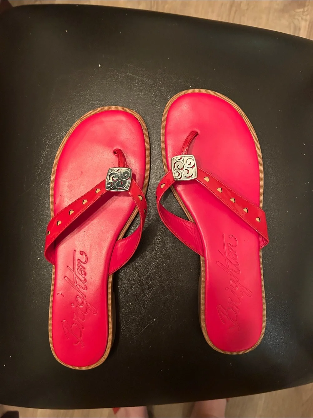 Brighton Red Leather Thong Sandals with Silver Medallion - Picture 1 of 2